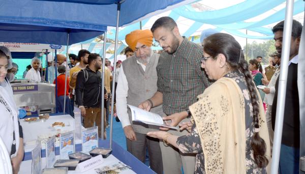 Sh. Jitendra Jorwal, IAS, Deputy Commissioner of Ludhiana Visits different stalls